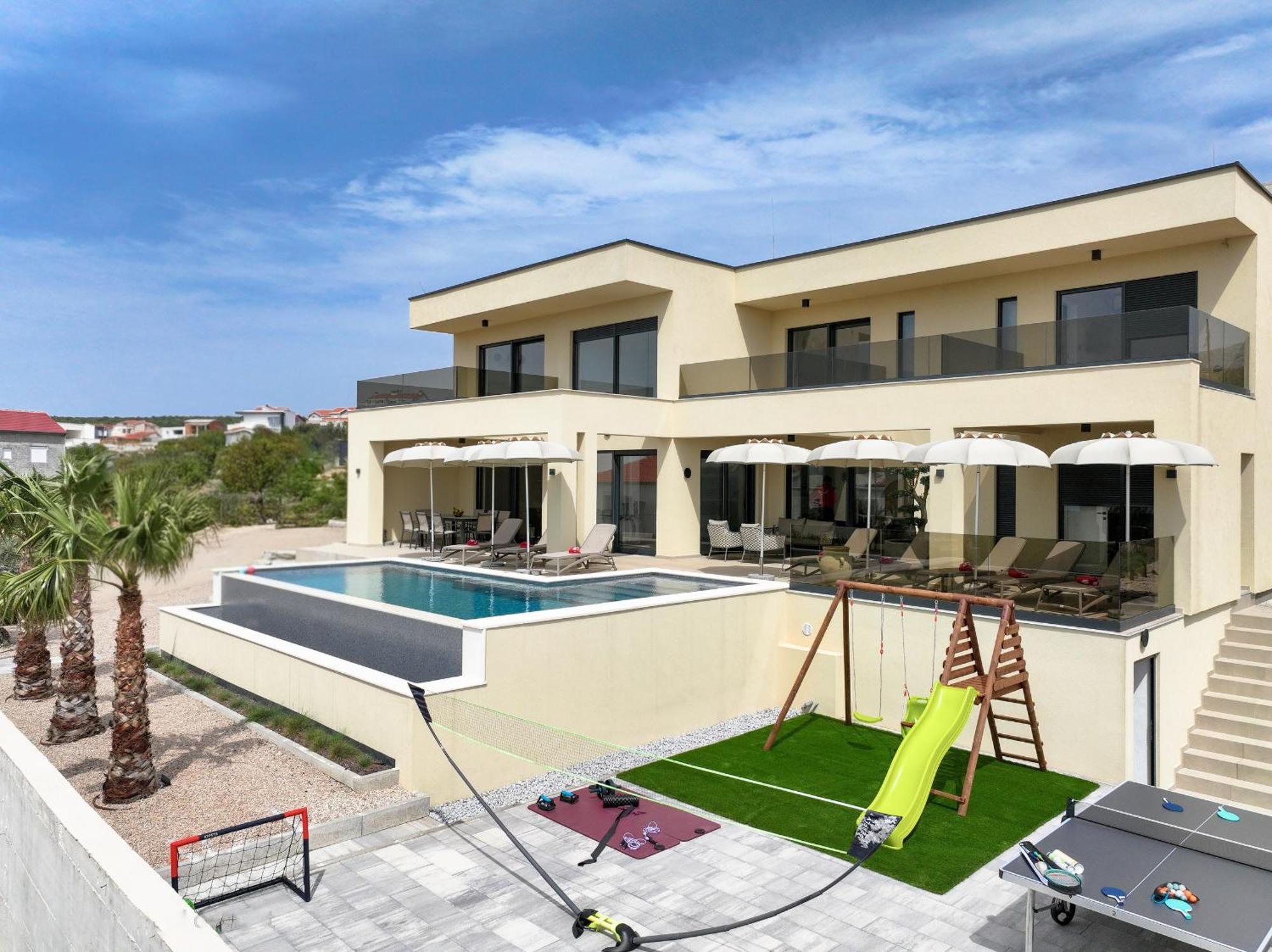Villa Novue With Pool Maslenica